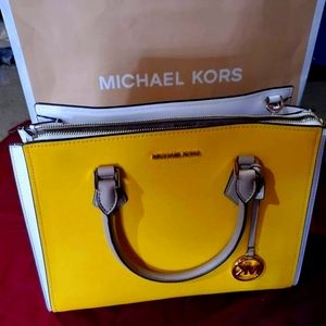 Yellow large Michael kors bag & match wallet..new